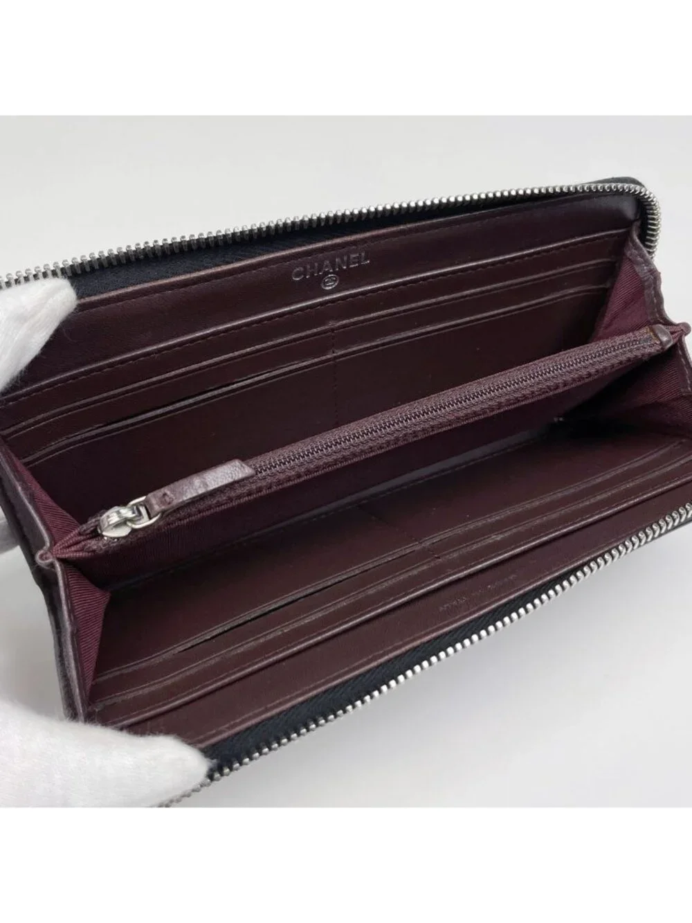 Chanel CC Logo L-Shaped Zipper Wallet Quilted Leather Black